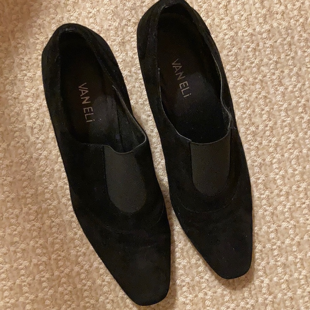 Shoe boot suede heels
